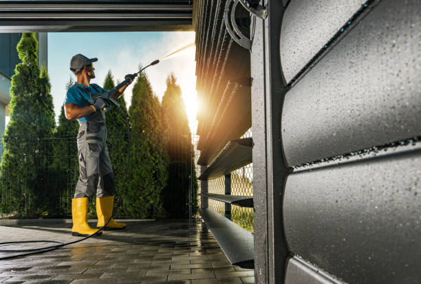 Why Choose Our Certified Pressure Washing Experts for Your Project Needs in Peoria, IL?